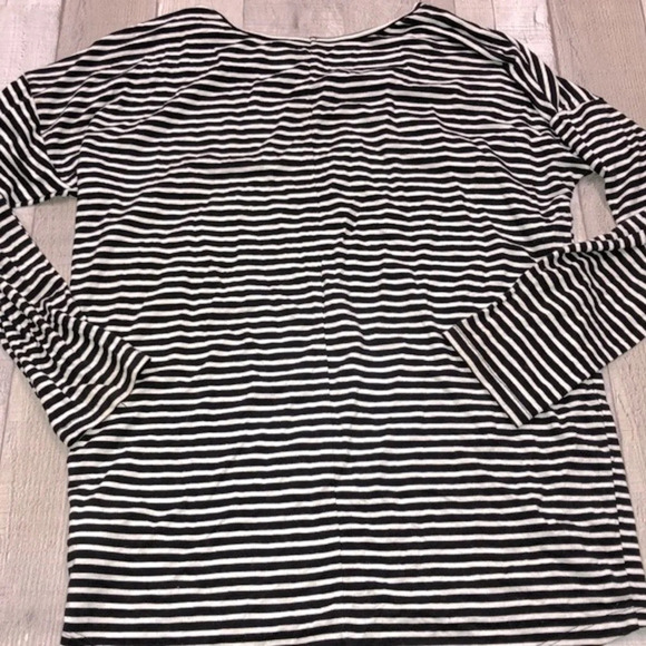 Old navy girls striped long sleeve shirt size 10-12 - Picture 4 of 4